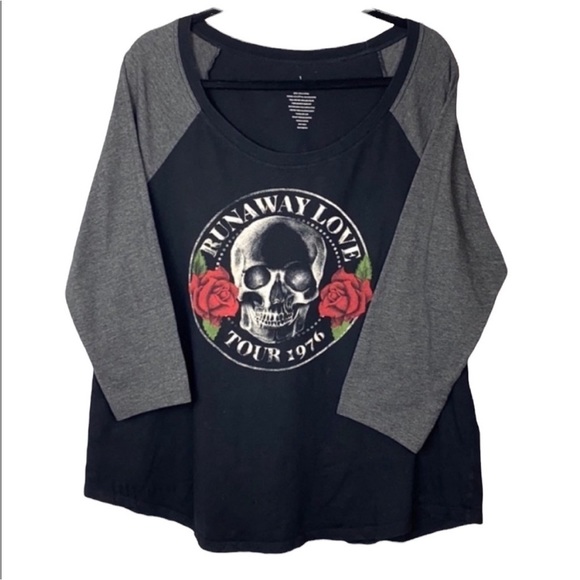 torrid Tops - Torrid Top Runaway Love Tour Raglan Tee Size 1 / US 1X